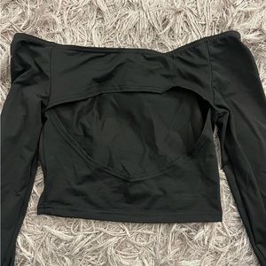 Long sleeve cutout going out top
